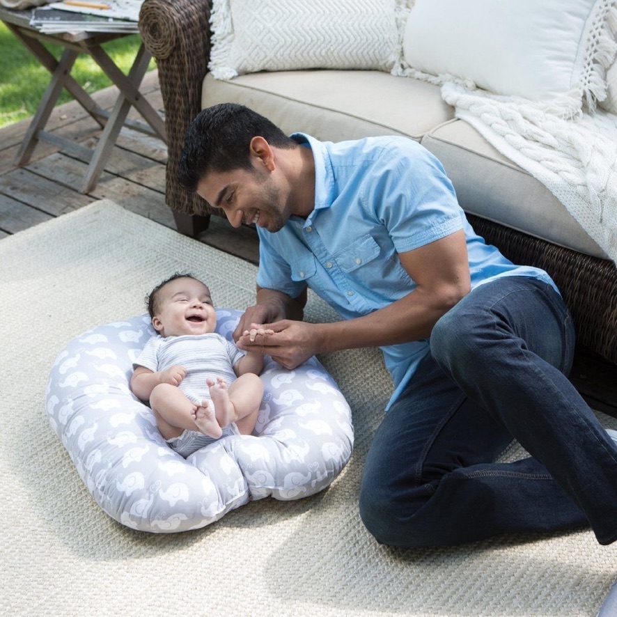Chicco Boppy Hug Nest Pillow SEYBUSINESS
