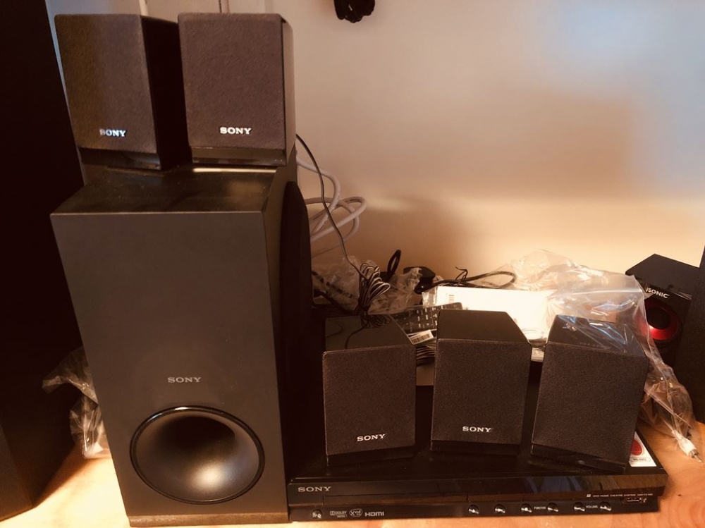 Sony DVD home theatre system SEYBUSINESS